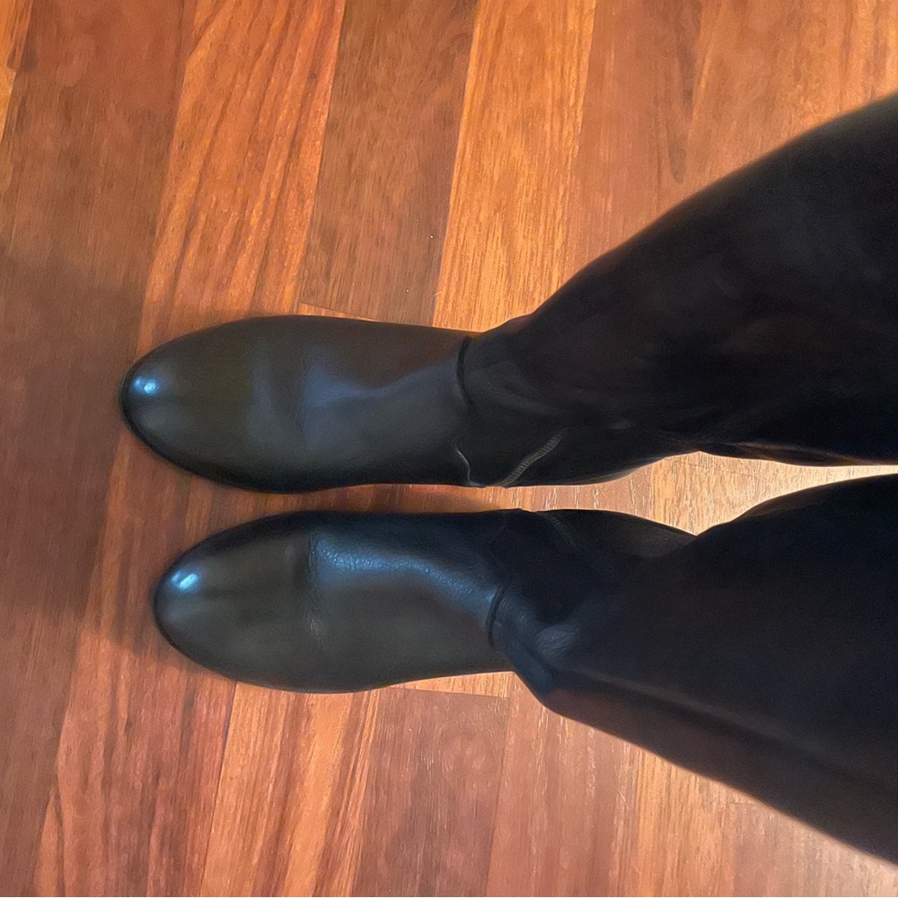 Elegant Black Heeled Boots for Women
